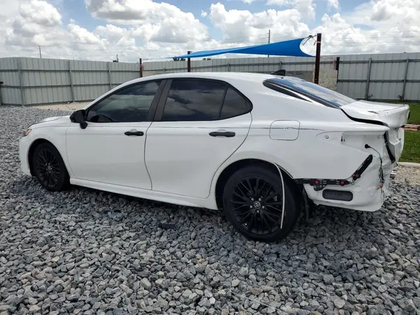 4T1G11AK2LU381523 2020 TOYOTA CAMRY - Image 2