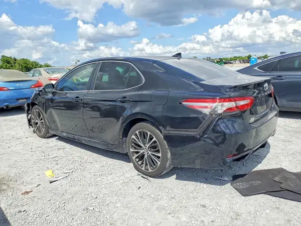 4T1G11AK2LU384017 2020 TOYOTA CAMRY - Image 2