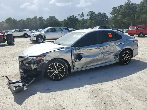 4T1G11AK2LU388293 2020 TOYOTA CAMRY - Image 1