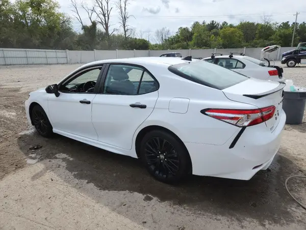 4T1G11AK2LU389167 2020 TOYOTA CAMRY - Image 2