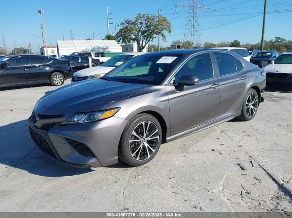 4T1G11AK2LU392182 2020 TOYOTA CAMRY - Image 2