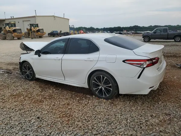 4T1G11AK2LU501207 2020 TOYOTA CAMRY - Image 2