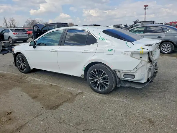 4T1G11AK2LU505788 2020 TOYOTA CAMRY - Image 2