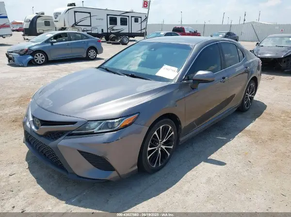 4T1G11AK2LU506729 2020 TOYOTA CAMRY - Image 2