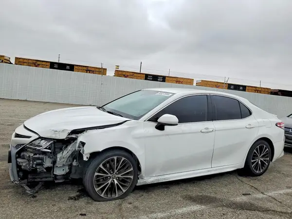 4T1G11AK2LU508528 2020 TOYOTA CAMRY - Image 1