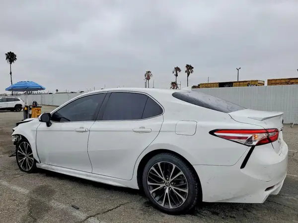 4T1G11AK2LU508528 2020 TOYOTA CAMRY - Image 2