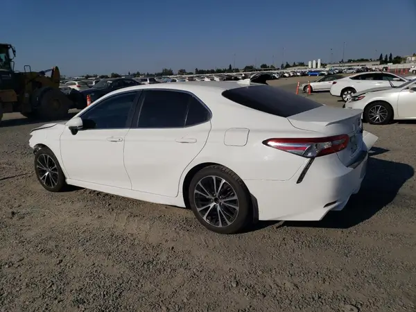 4T1G11AK2LU508948 2020 TOYOTA CAMRY - Image 2