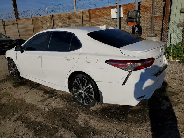 4T1G11AK2LU858936 2020 TOYOTA CAMRY - Image 2