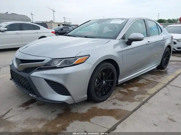 4T1G11AK2LU865482 2020 TOYOTA CAMRY - Image 2