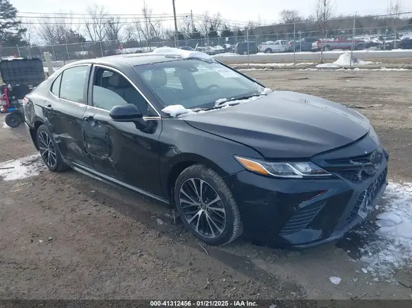 4T1G11AK2LU870455 2020 TOYOTA CAMRY - Image 1