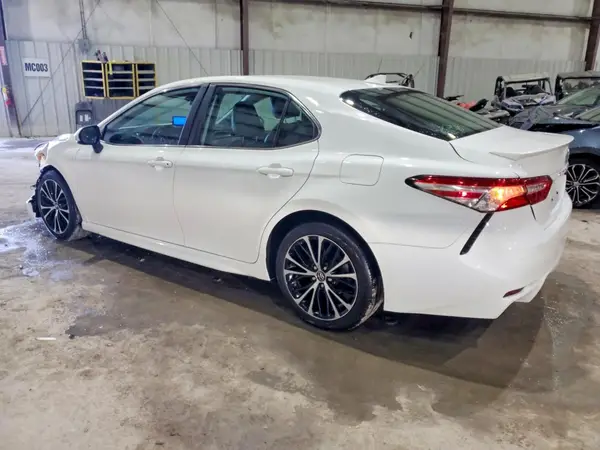4T1G11AK2LU870648 2020 TOYOTA CAMRY - Image 2