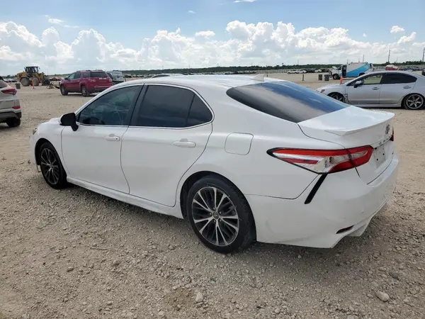 4T1G11AK2LU872268 2020 TOYOTA CAMRY - Image 2