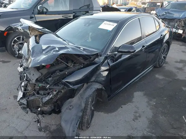 4T1G11AK2LU872528 2020 TOYOTA CAMRY - Image 2