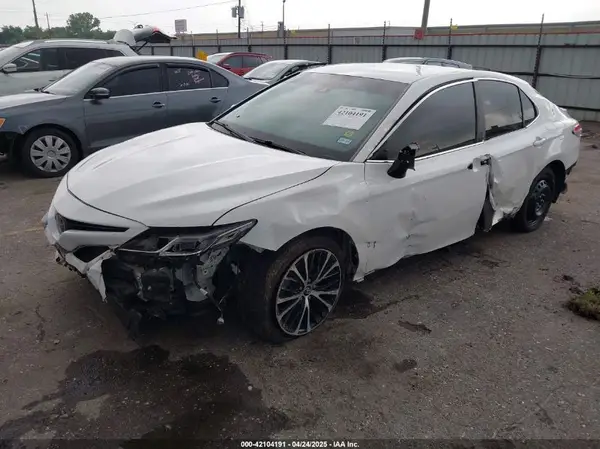4T1G11AK2LU893508 2020 TOYOTA CAMRY - Image 2