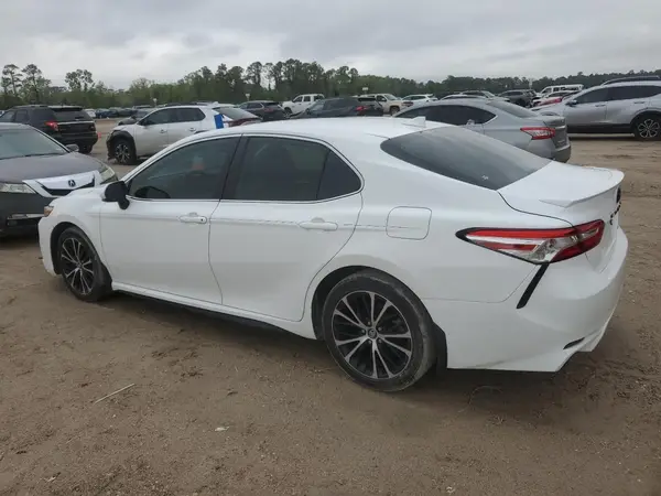 4T1G11AK2LU899602 2020 TOYOTA CAMRY - Image 2