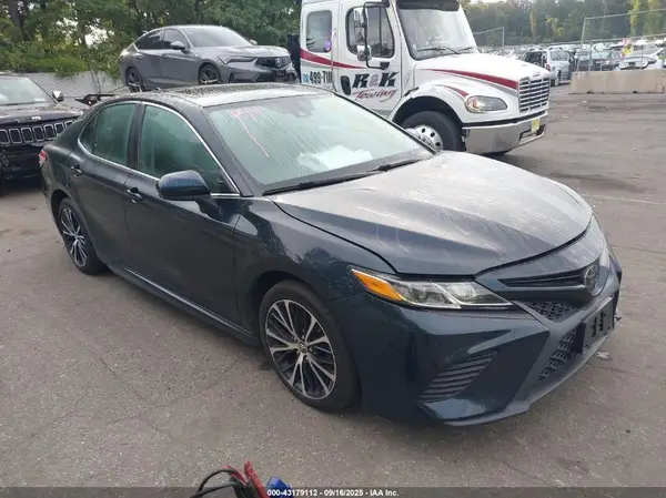 4T1G11AK2LU899972 2020 TOYOTA CAMRY - Image 1