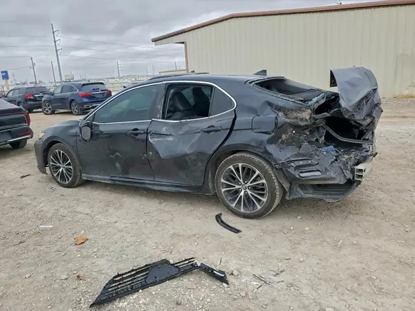 4T1G11AK2LU903826 2020 TOYOTA CAMRY - Image 2