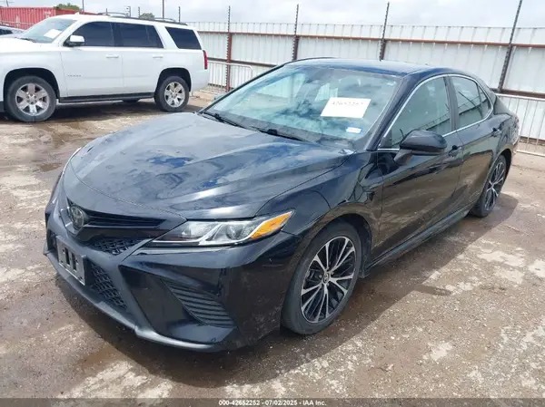 4T1G11AK2LU907813 2020 TOYOTA CAMRY - Image 2