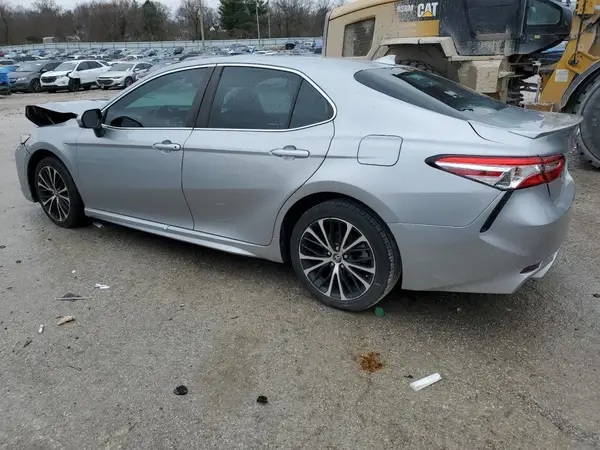 4T1G11AK2LU922831 2020 TOYOTA CAMRY - Image 2
