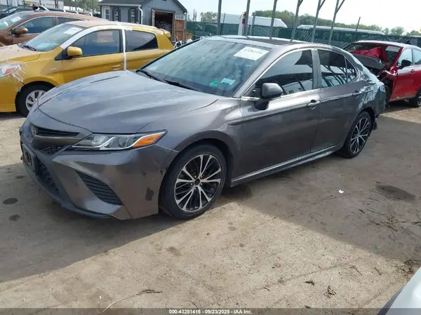 4T1G11AK2LU926944 2020 TOYOTA CAMRY - Image 2