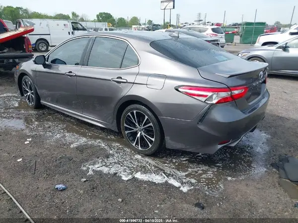 4T1G11AK2LU927463 2020 TOYOTA CAMRY - Image 2
