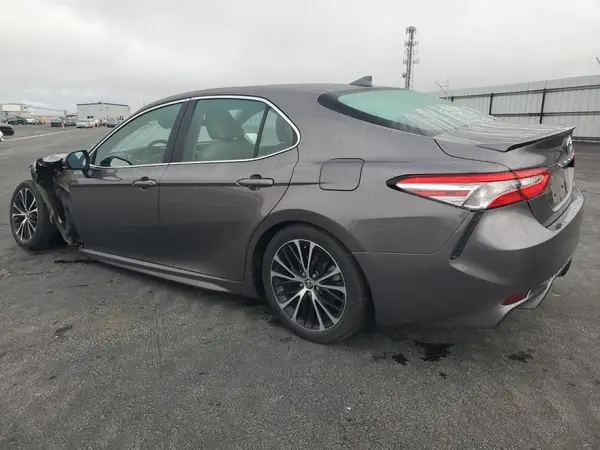 4T1G11AK2LU958051 2020 TOYOTA CAMRY - Image 2