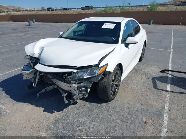 4T1G11AK2LU967347 2020 TOYOTA CAMRY - Image 2