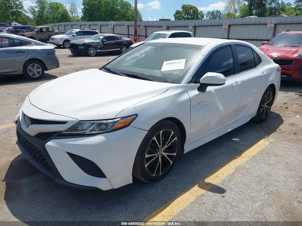 4T1G11AK2LU967672 2020 TOYOTA CAMRY - Image 2