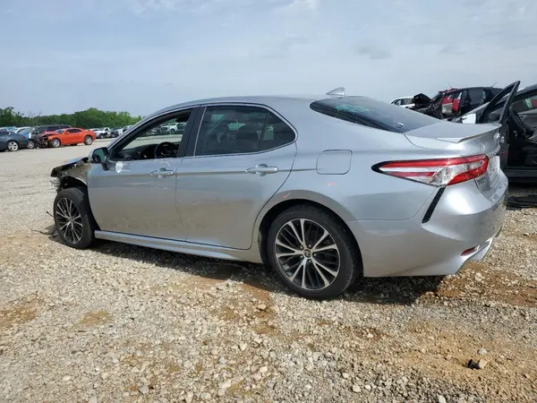 4T1G11AK2LU973570 2020 TOYOTA CAMRY - Image 2