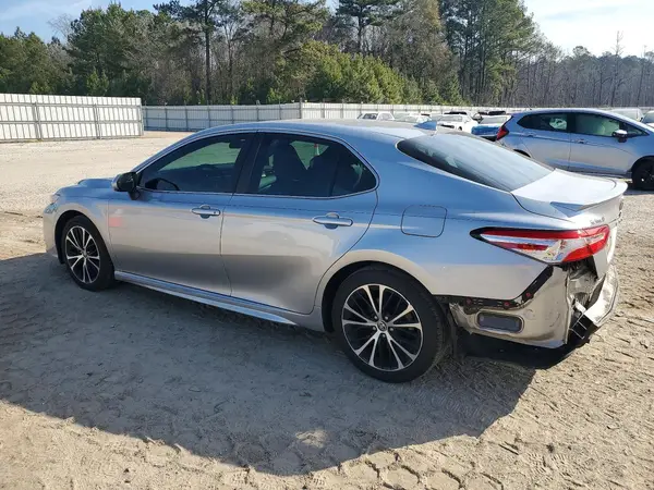 4T1G11AK2LU980132 2020 TOYOTA CAMRY - Image 2