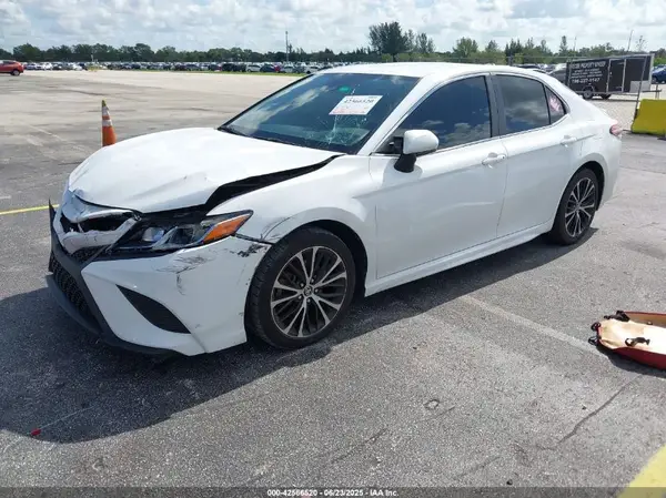4T1G11AK2LU980146 2020 TOYOTA CAMRY - Image 2