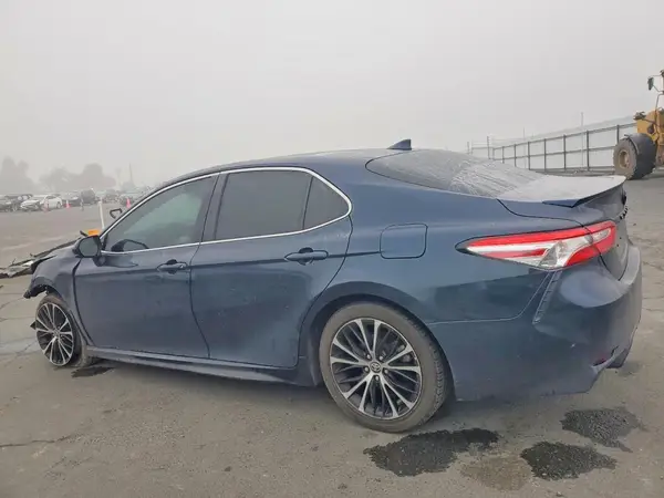 4T1G11AK2LU986478 2020 TOYOTA CAMRY - Image 2