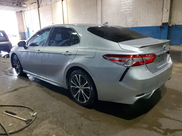 4T1G11AK2LU988103 2020 TOYOTA CAMRY - Image 2