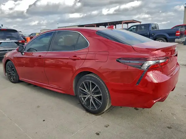 4T1G11AK2MU404915 2021 TOYOTA CAMRY - Image 2