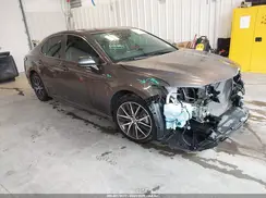 4T1G11AK2MU405224 2021 TOYOTA CAMRY