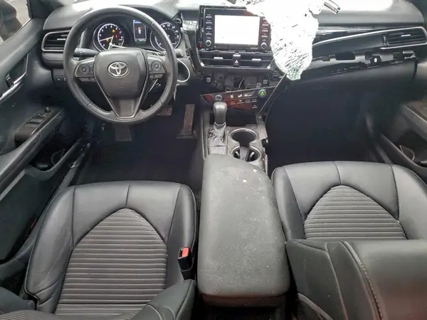 4T1G11AK2MU405286 2021 TOYOTA CAMRY - Image 8