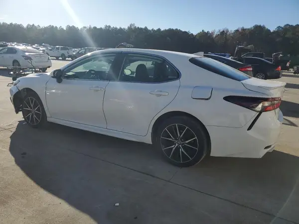 4T1G11AK2MU406003 2021 TOYOTA CAMRY - Image 2