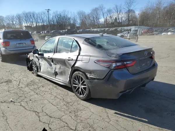 4T1G11AK2MU406857 2021 TOYOTA CAMRY - Image 2