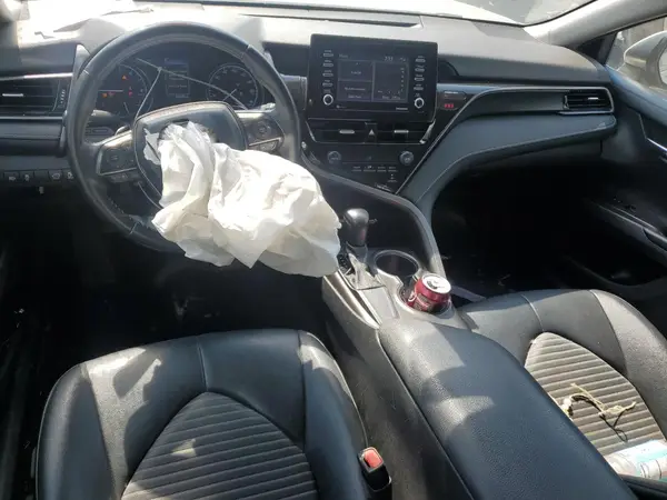 4T1G11AK2MU409337 2021 TOYOTA CAMRY - Image 8