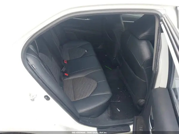 4T1G11AK2MU415798 2021 TOYOTA CAMRY - Image 8