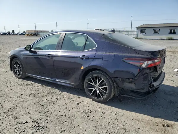 4T1G11AK2MU415977 2021 TOYOTA CAMRY - Image 2