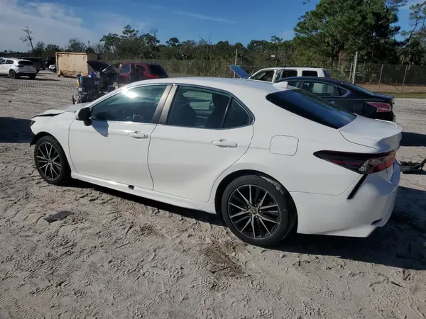 4T1G11AK2MU416157 2021 TOYOTA CAMRY - Image 2
