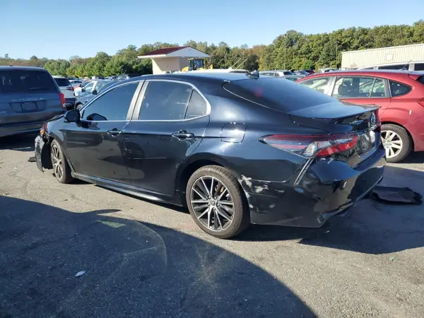 4T1G11AK2MU417910 2021 TOYOTA CAMRY - Image 2