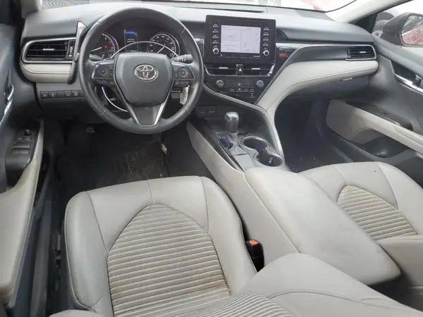4T1G11AK2MU421875 2021 TOYOTA CAMRY - Image 8