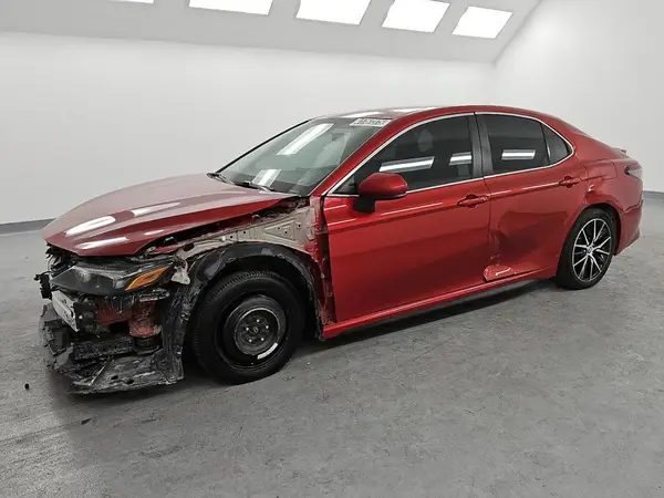 4T1G11AK2MU422783 2021 TOYOTA CAMRY - Image 1