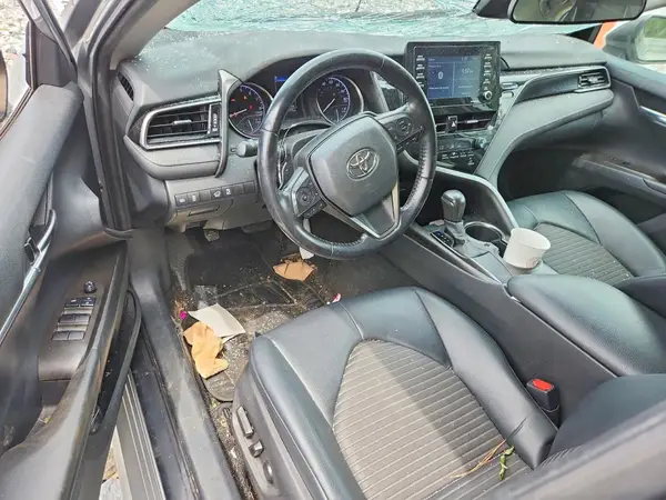 4T1G11AK2MU428101 2021 TOYOTA CAMRY - Image 8