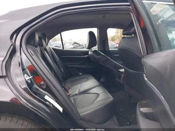 4T1G11AK2MU428597 2021 TOYOTA CAMRY - Image 8