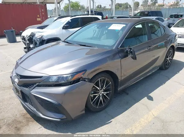 4T1G11AK2MU432892 2021 TOYOTA CAMRY - Image 2