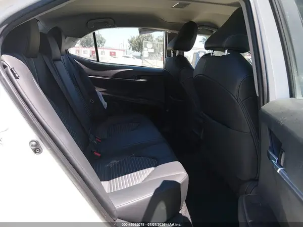 4T1G11AK2MU433265 2021 TOYOTA CAMRY - Image 8