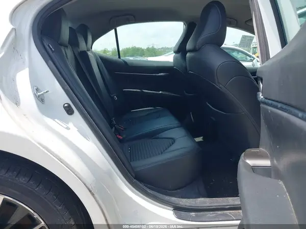 4T1G11AK2MU438191 2021 TOYOTA CAMRY - Image 8